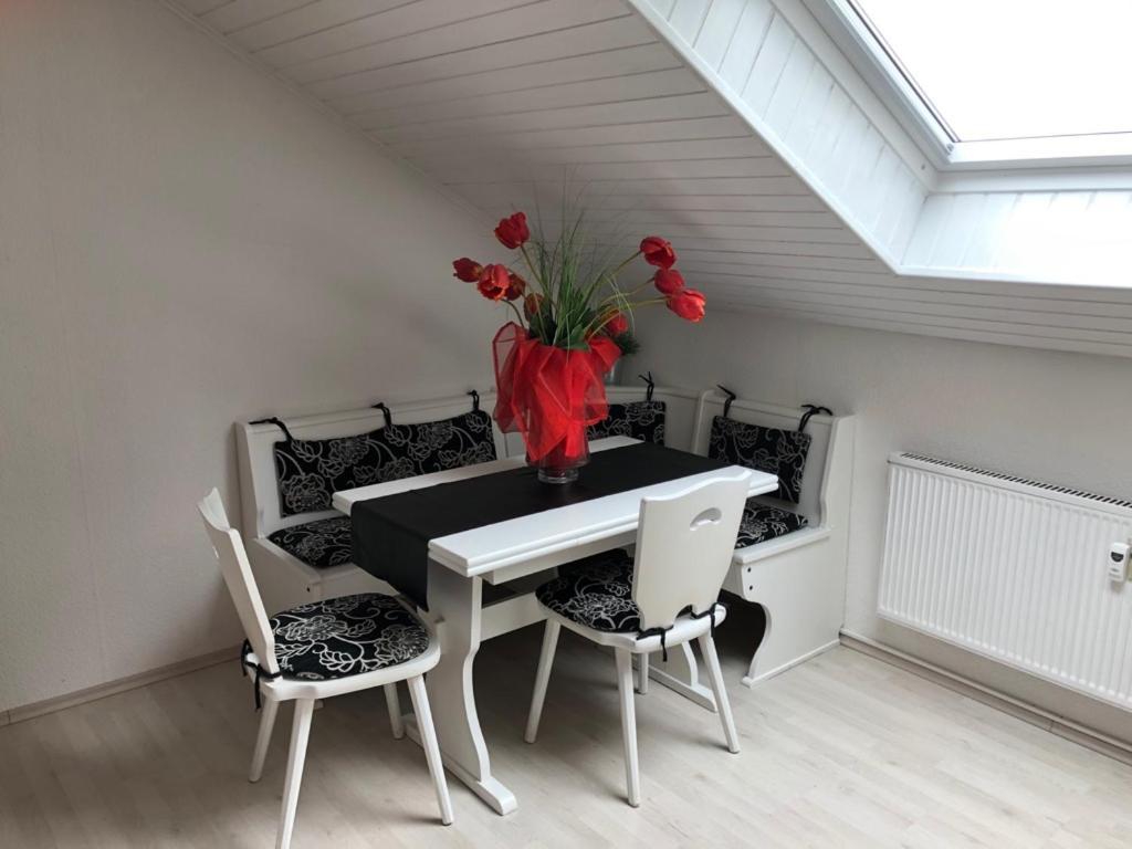 Ferienwohnung Taunus Im Gruenen Obergeschoss Langgons Luaran gambar